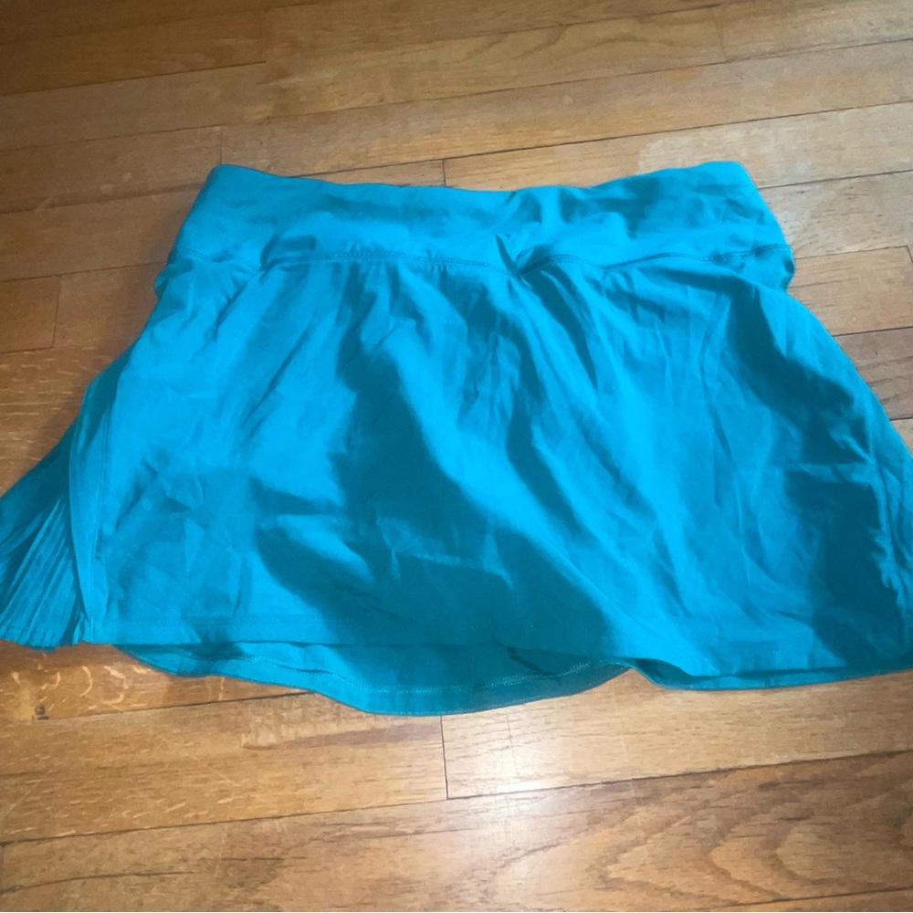 lululemon teal skirt